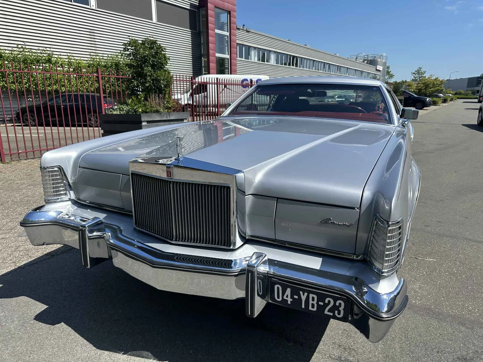 Lincoln Continental (1975) — foto 1