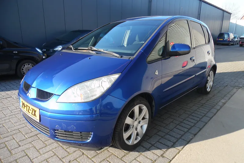 Mitsubishi Colt (2007)