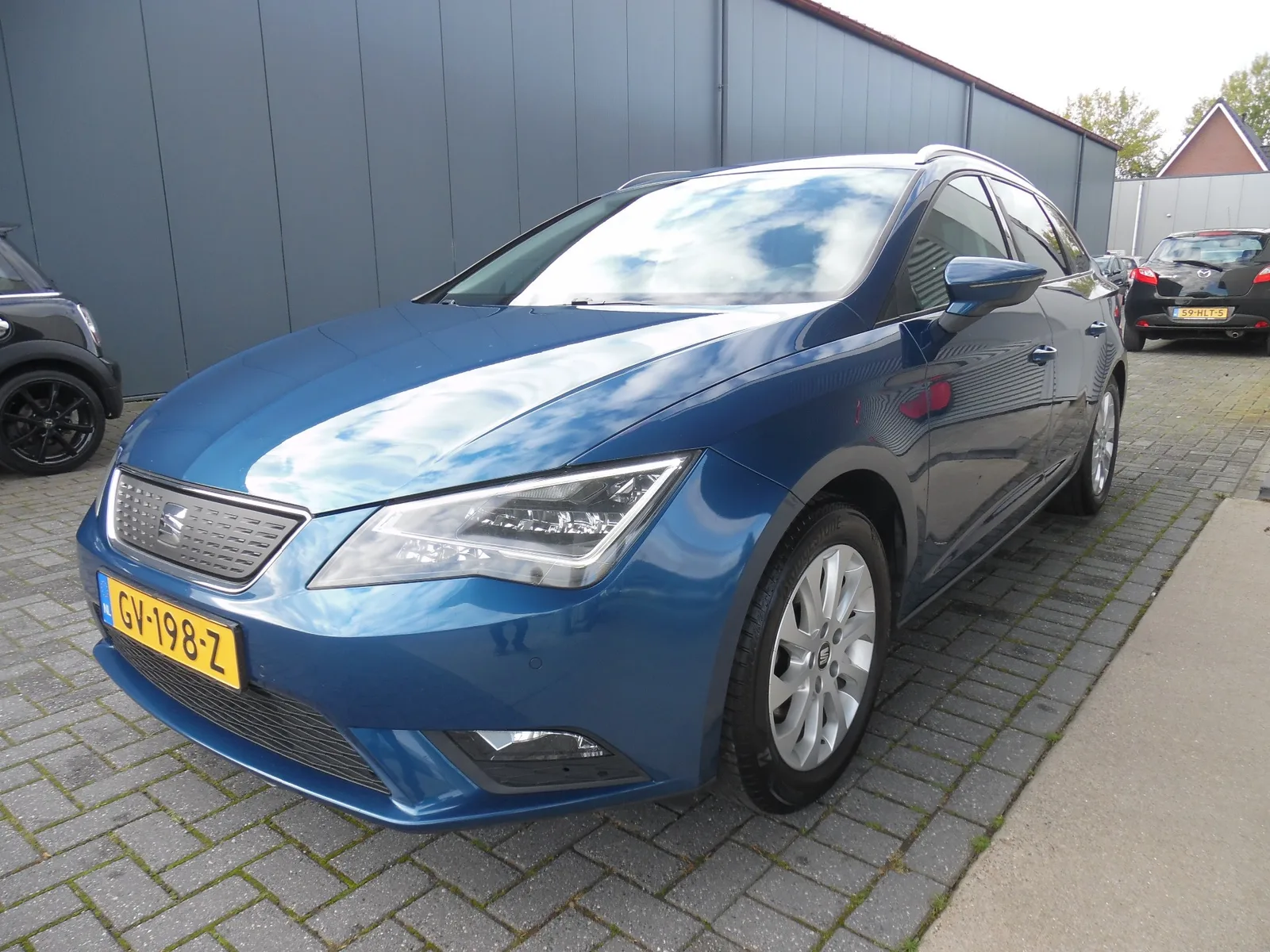 SEAT Leon (2015) — foto 1