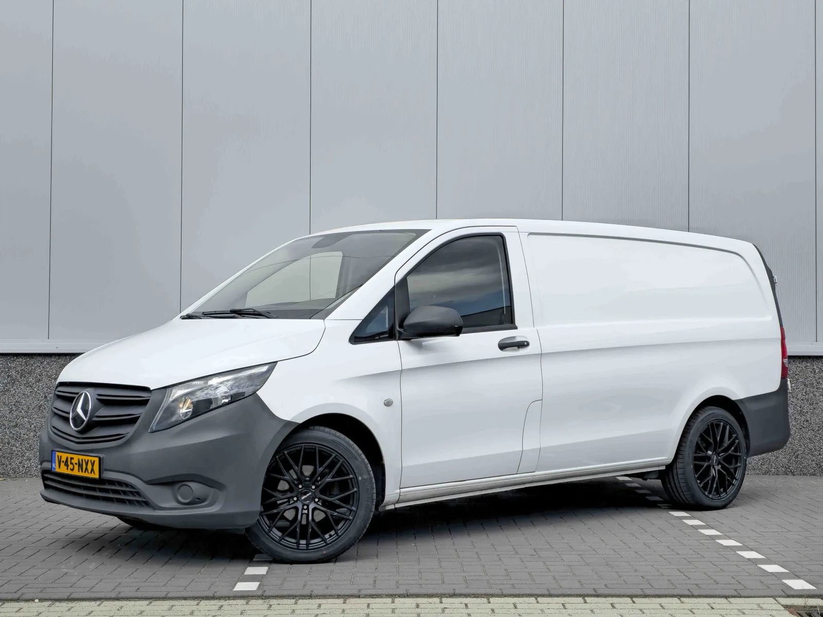 Mercedes-Benz Vito (2021) — foto 1