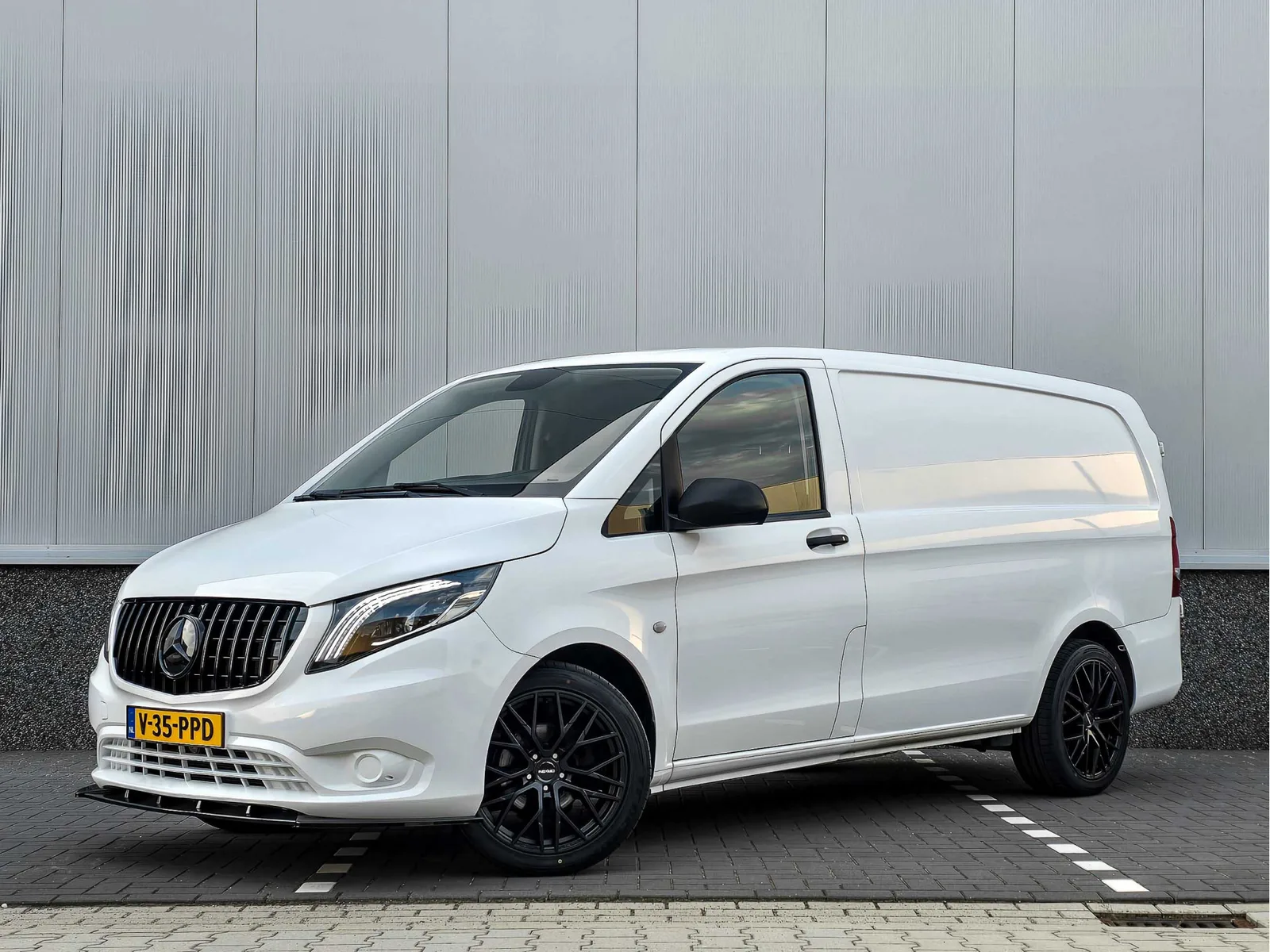 Mercedes-Benz Vito (2022) — foto 1