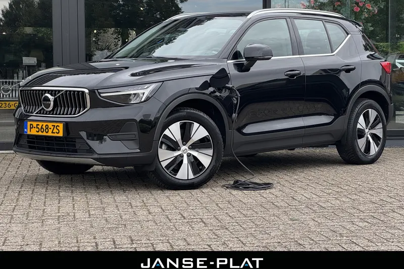Volvo XC40 (2022)