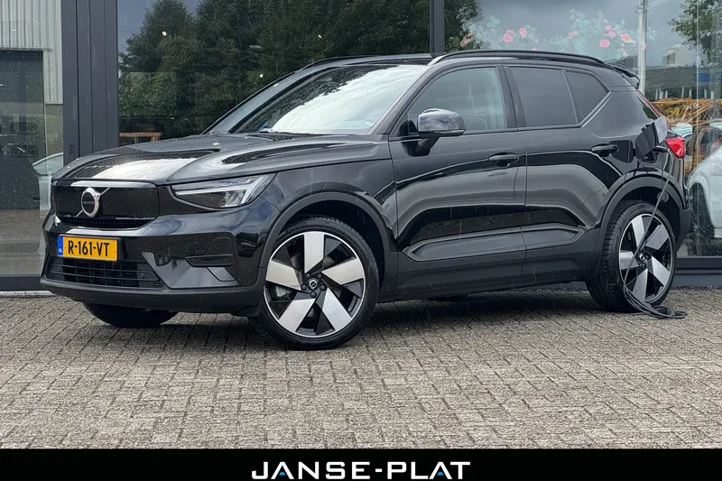 Volvo XC40 (2022)