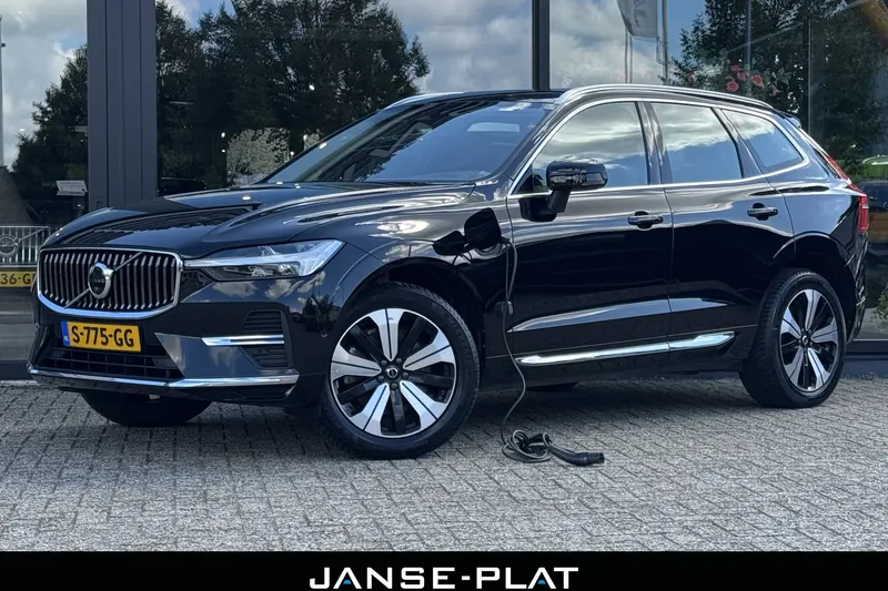 Volvo XC60 (2023)