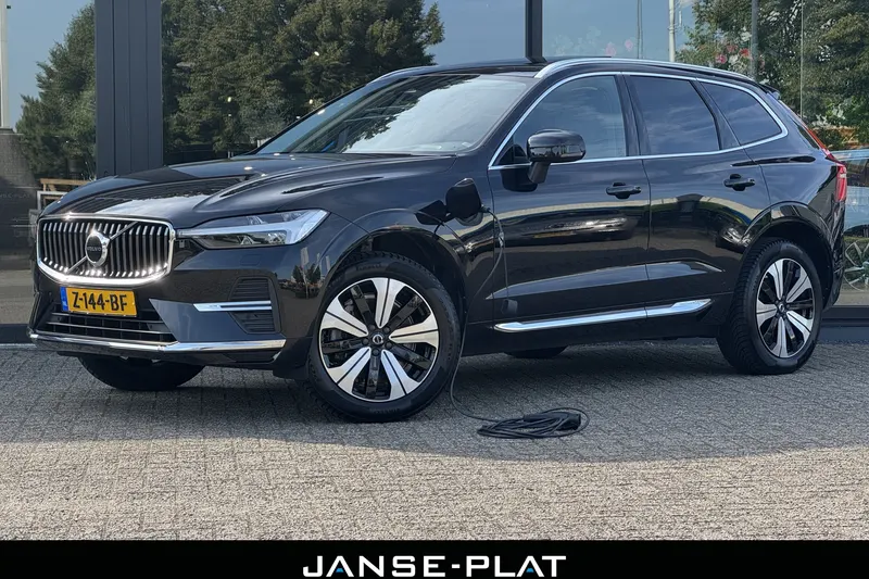 Volvo XC60 (2023)