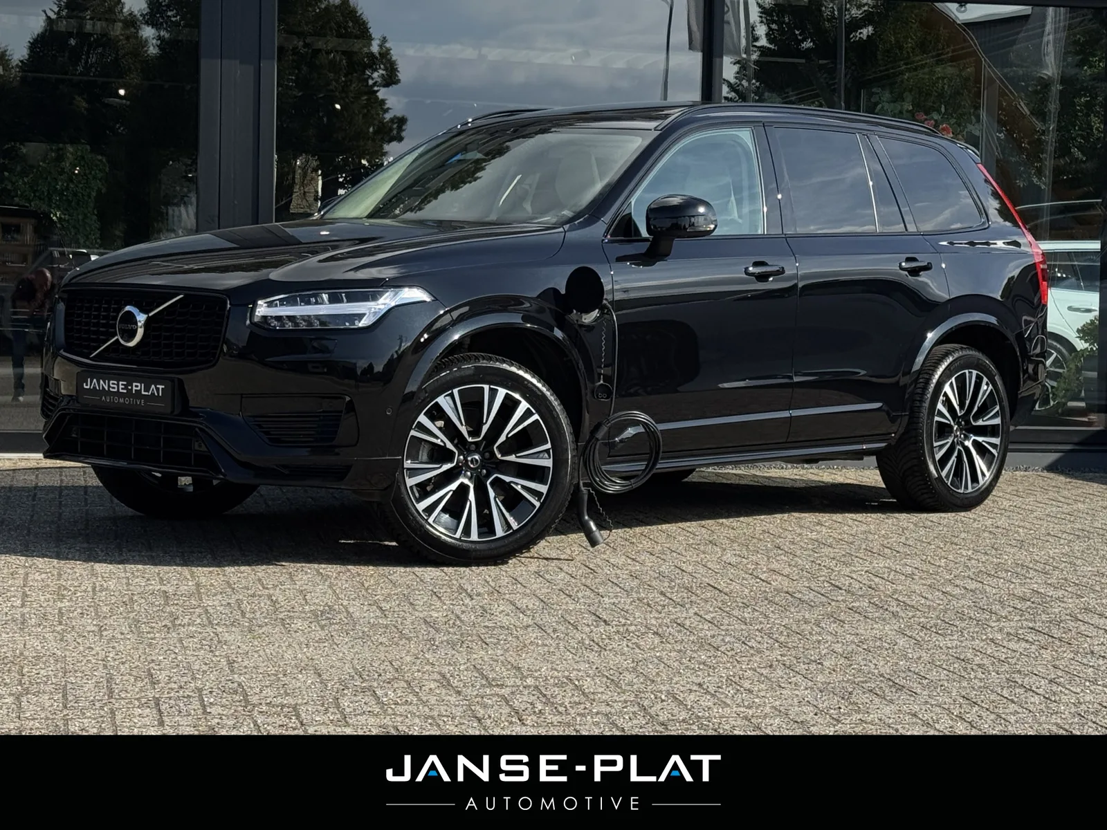 Volvo XC90 (2023) — foto 1