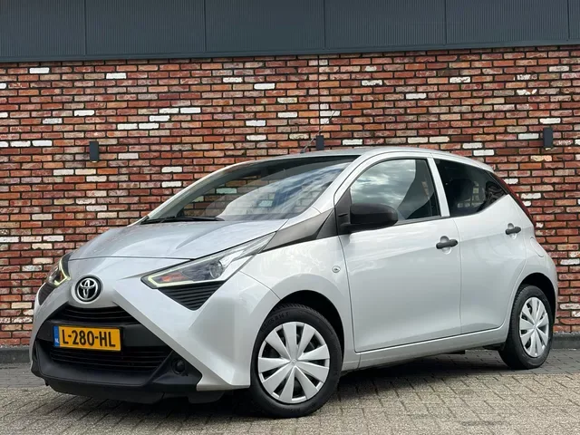 Toyota Aygo (2021) — foto 1