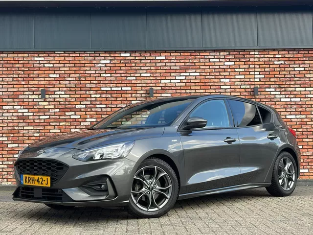 Ford Focus (2020) — foto 1