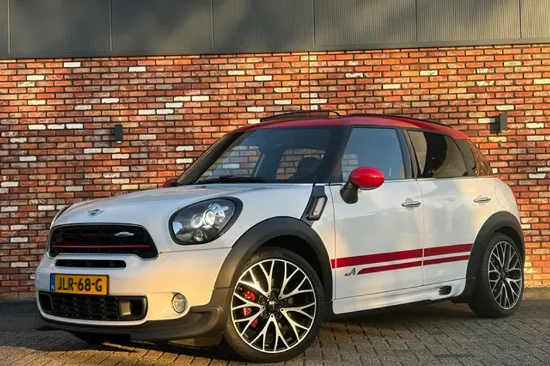 MINI Countryman (2015)