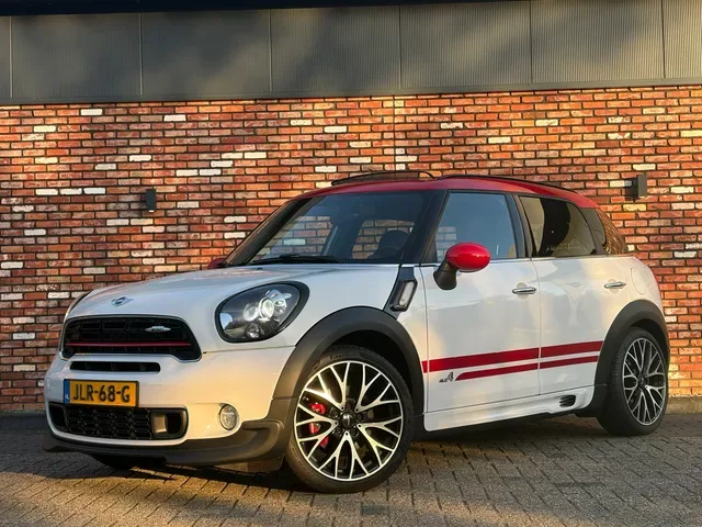 MINI Countryman (2015) — foto 1