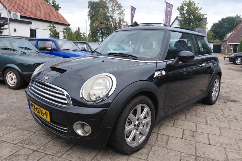 MINI One (2008)