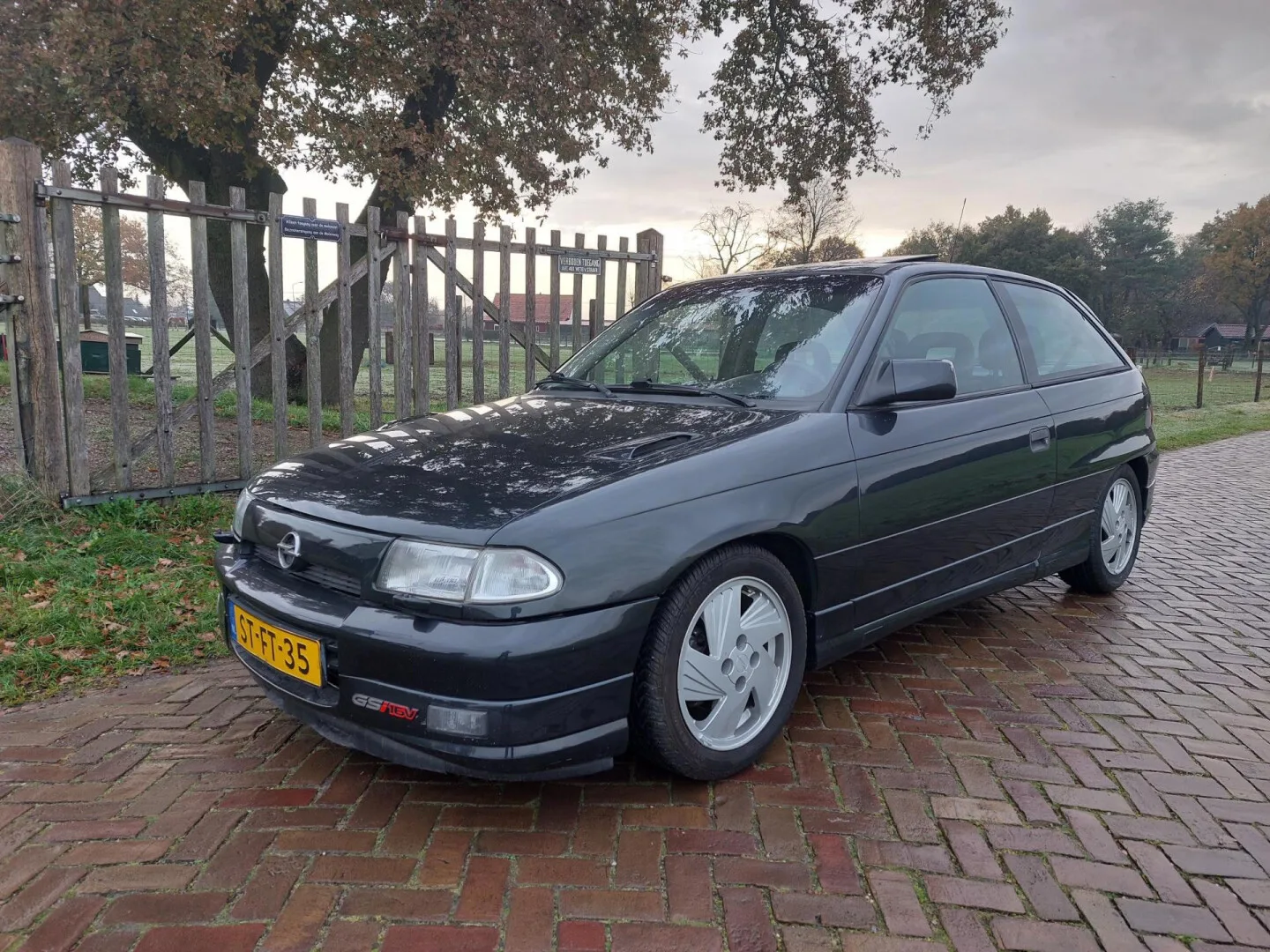 Opel Astra (1992) — foto 1