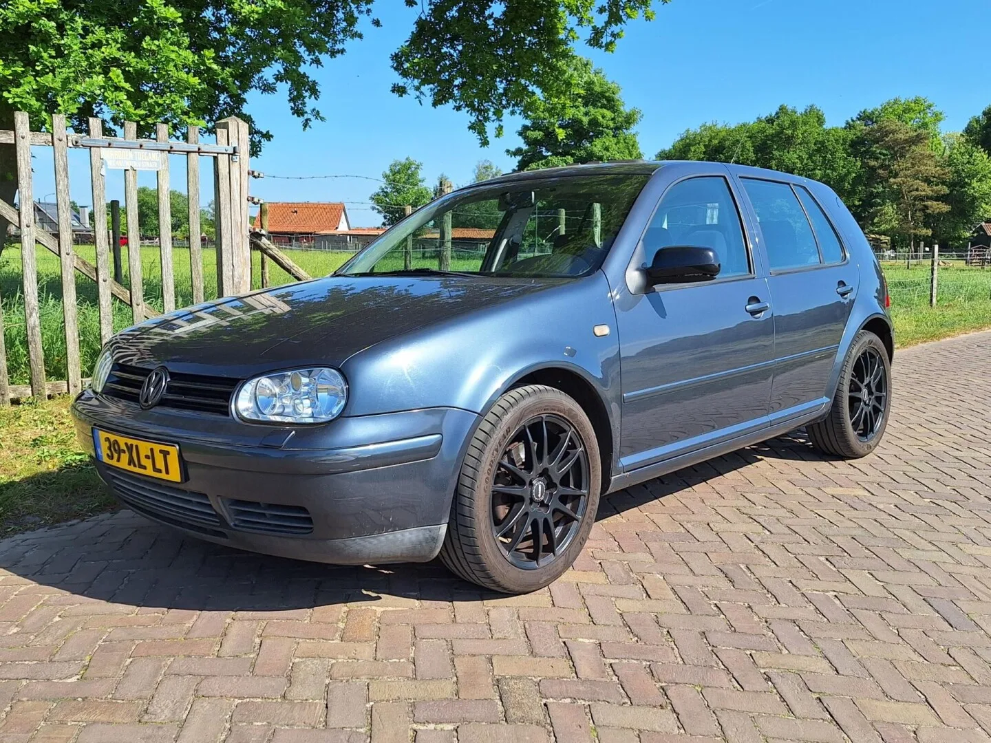 Volkswagen Golf (1998) — foto 1