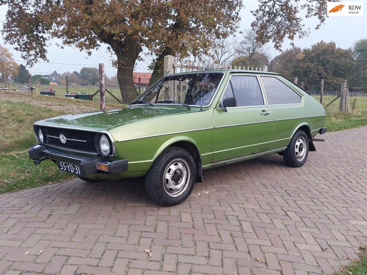 Volkswagen Passat (1976) — foto 1