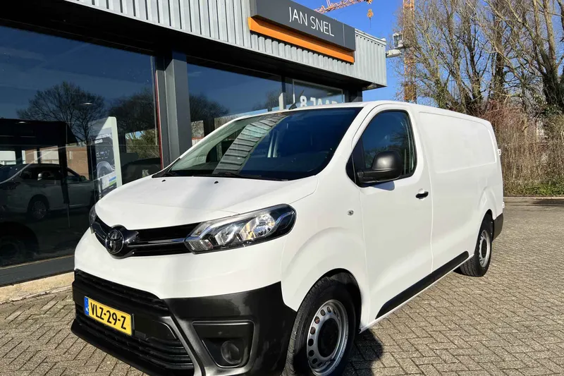 Toyota ProAce Worker (2021)