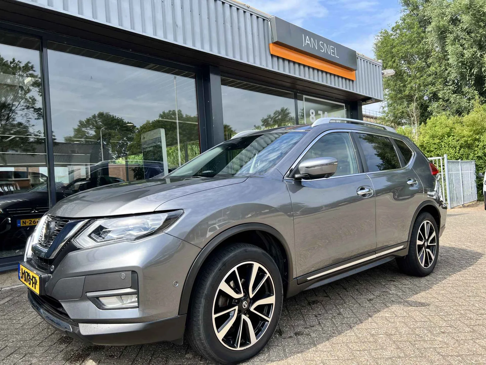 Nissan X-Trail (2020) — foto 1