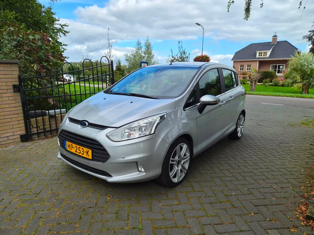Ford B-Max (2015) — foto 1