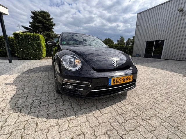 Volkswagen Beetle (2016) — foto 1