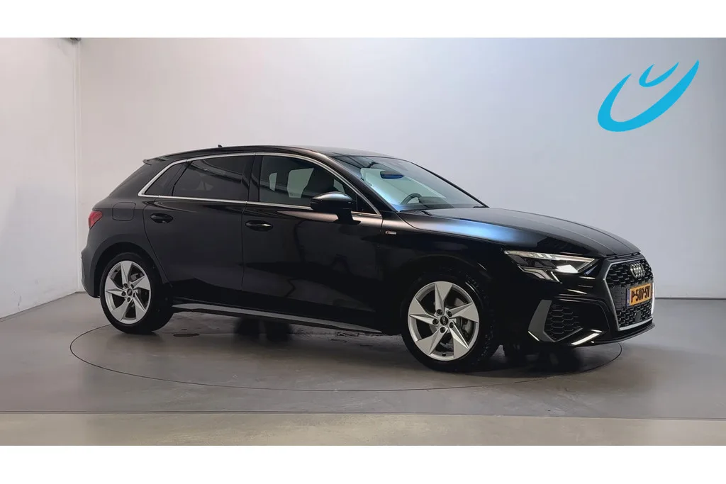 Audi A3 (2022) — foto 1