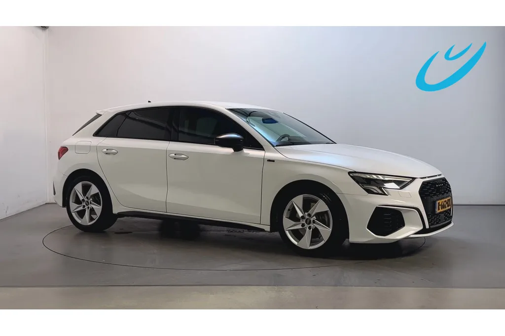 Audi A3 (2021) — foto 1