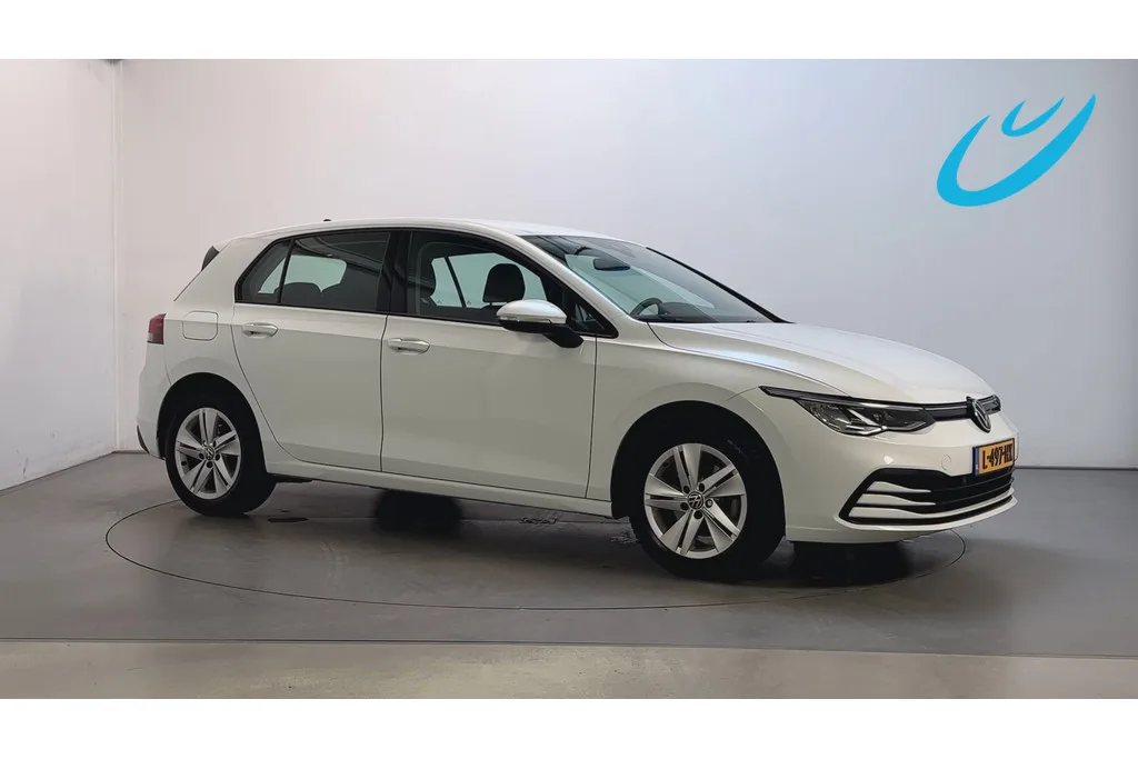 Volkswagen Golf (2021) — foto 1