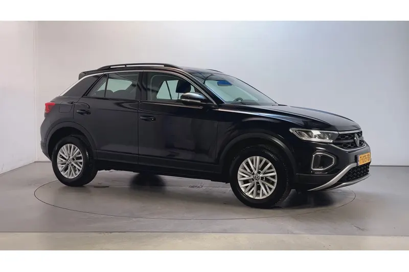 Volkswagen T-Roc (2023)