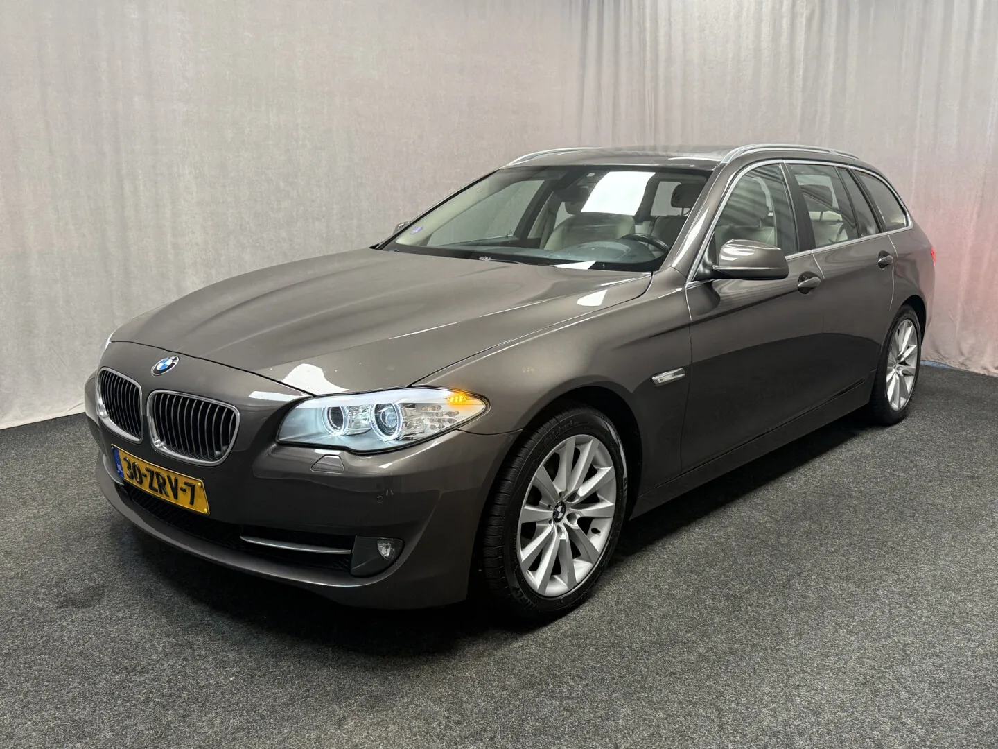 BMW 5-Serie (2013) — foto 1
