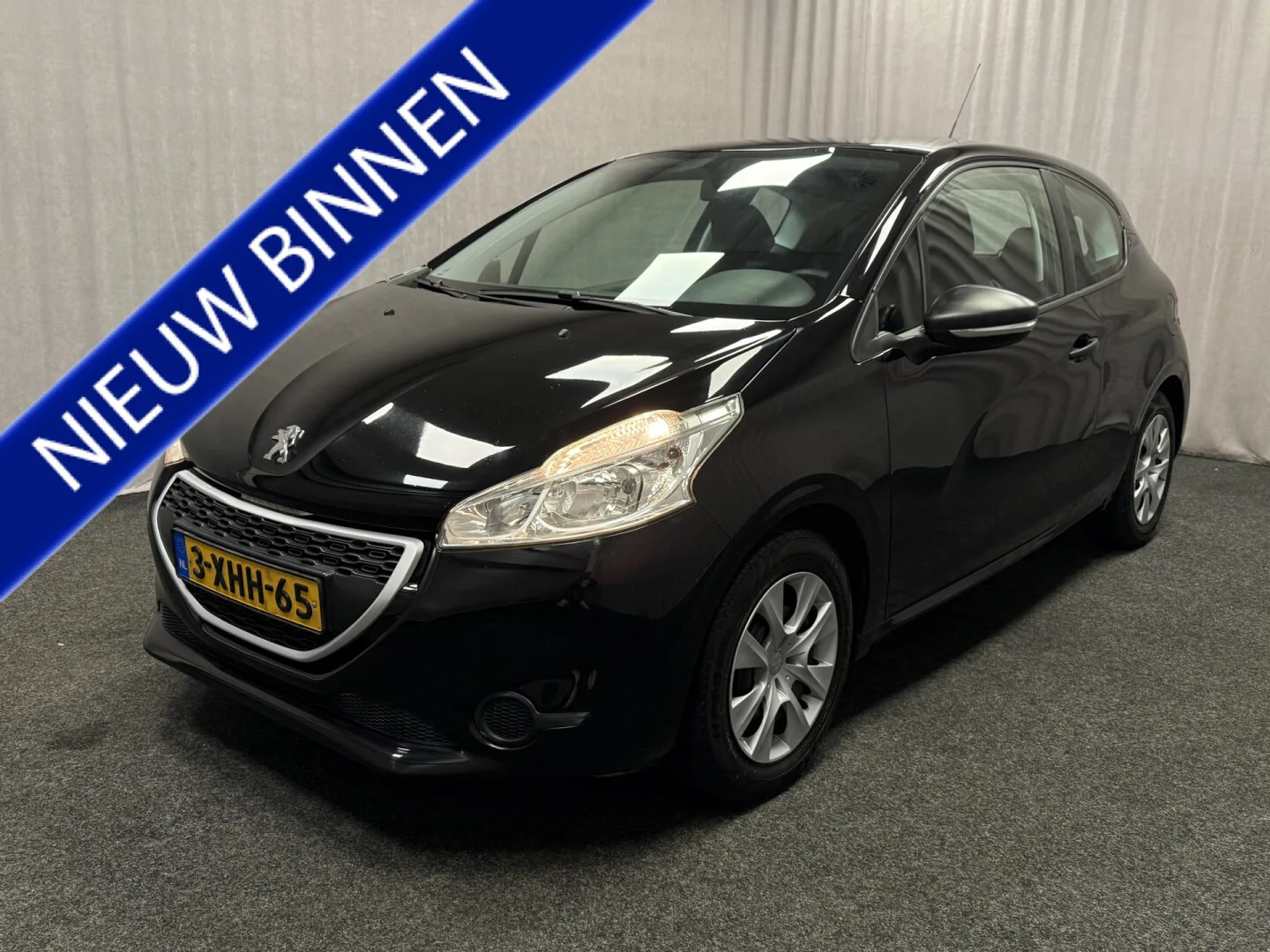 Peugeot 208 (2014) — foto 1