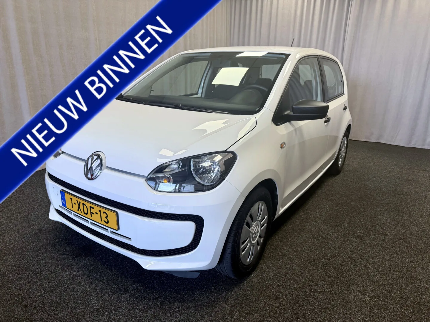 Volkswagen Up! (2014) — foto 1