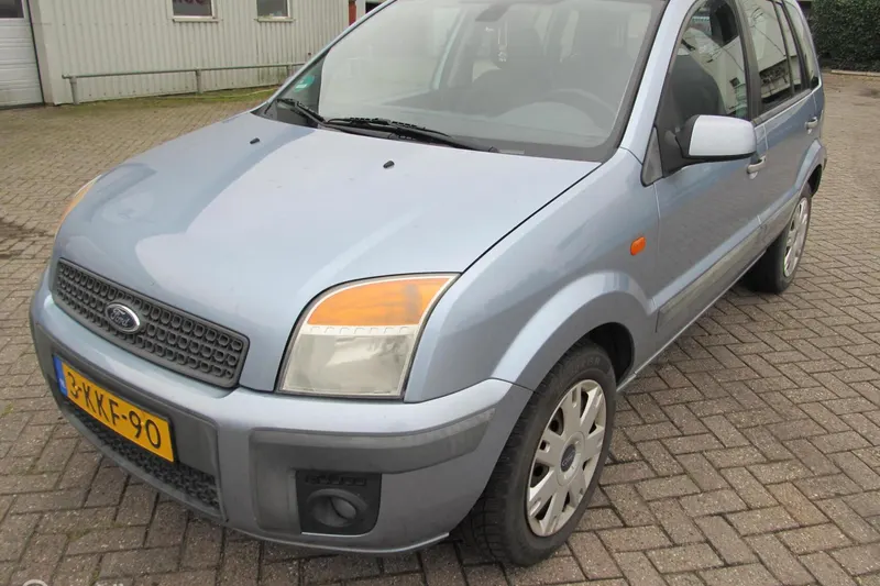 Ford Fusion (2007)