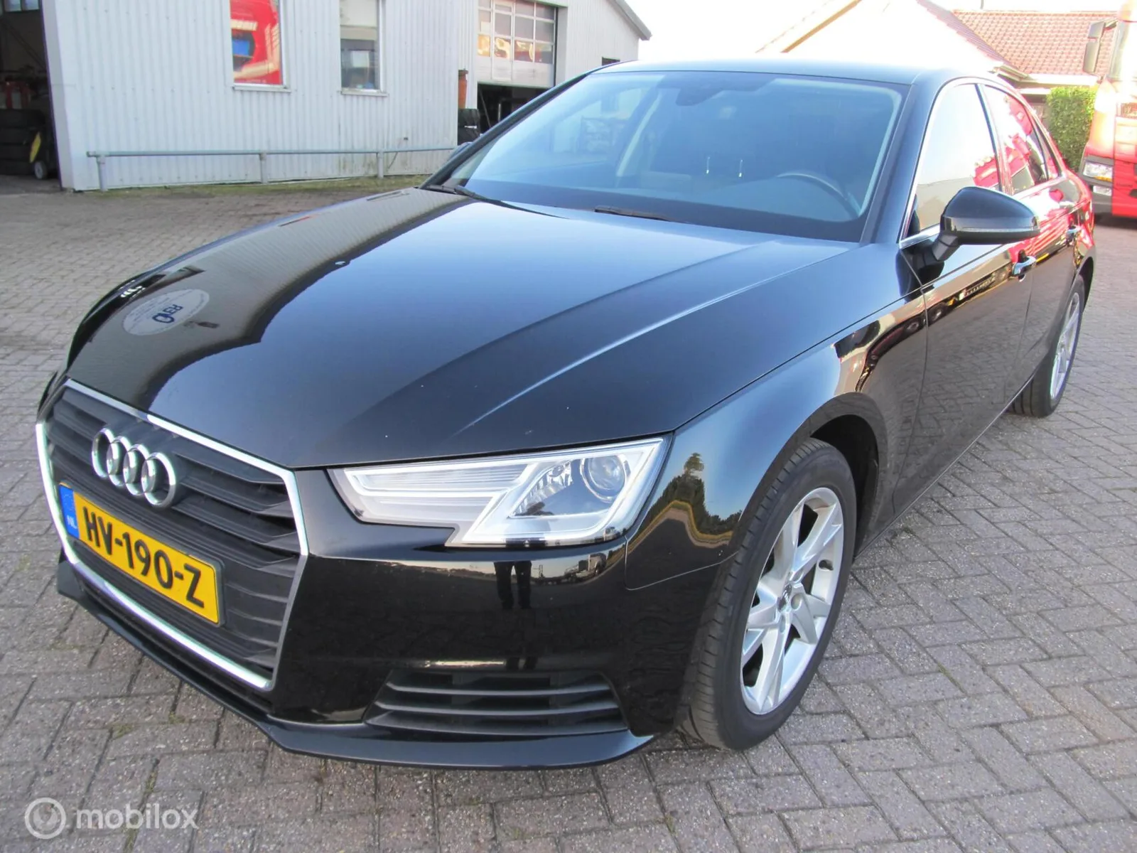 Audi A4 (2015) — foto 1