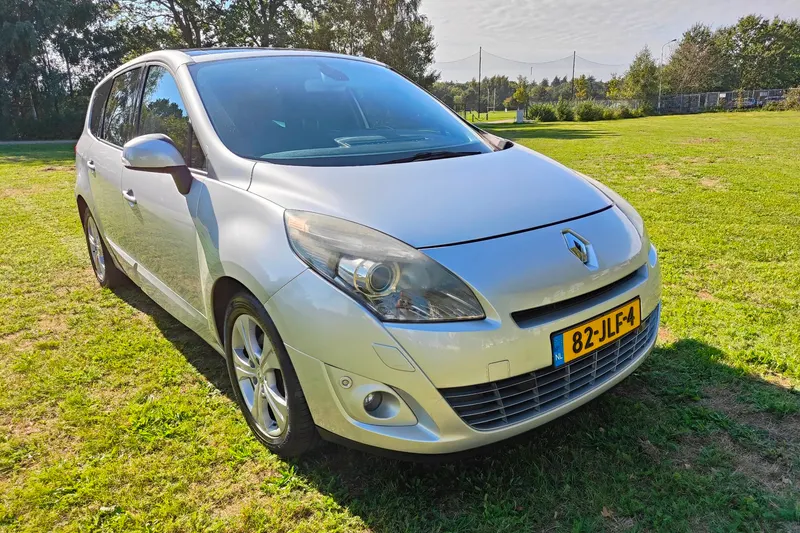Renault Grand Scénic (2009)