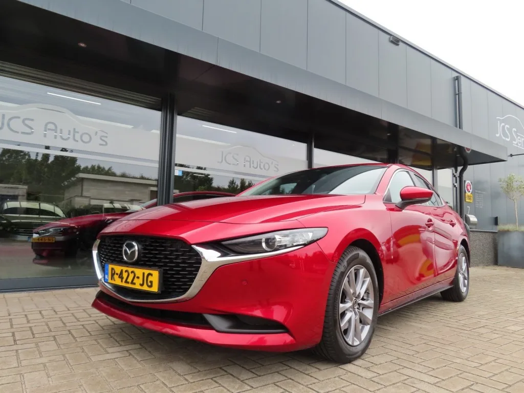 Mazda 3 (2022) — foto 1