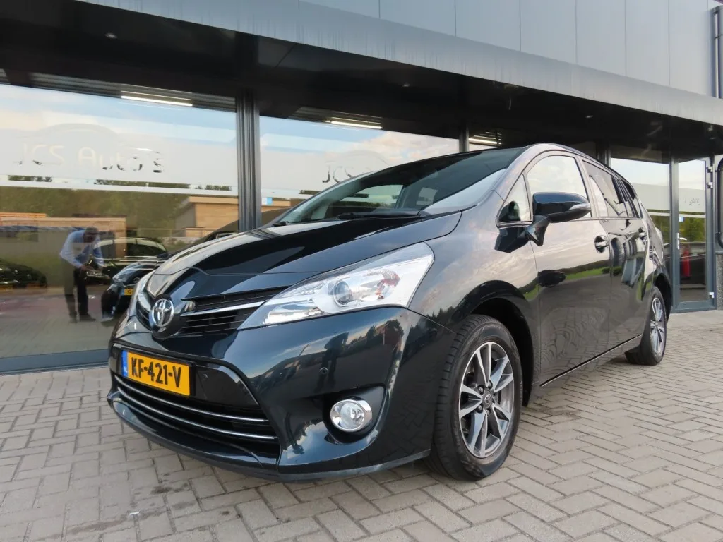 Toyota Verso (2014) — foto 1