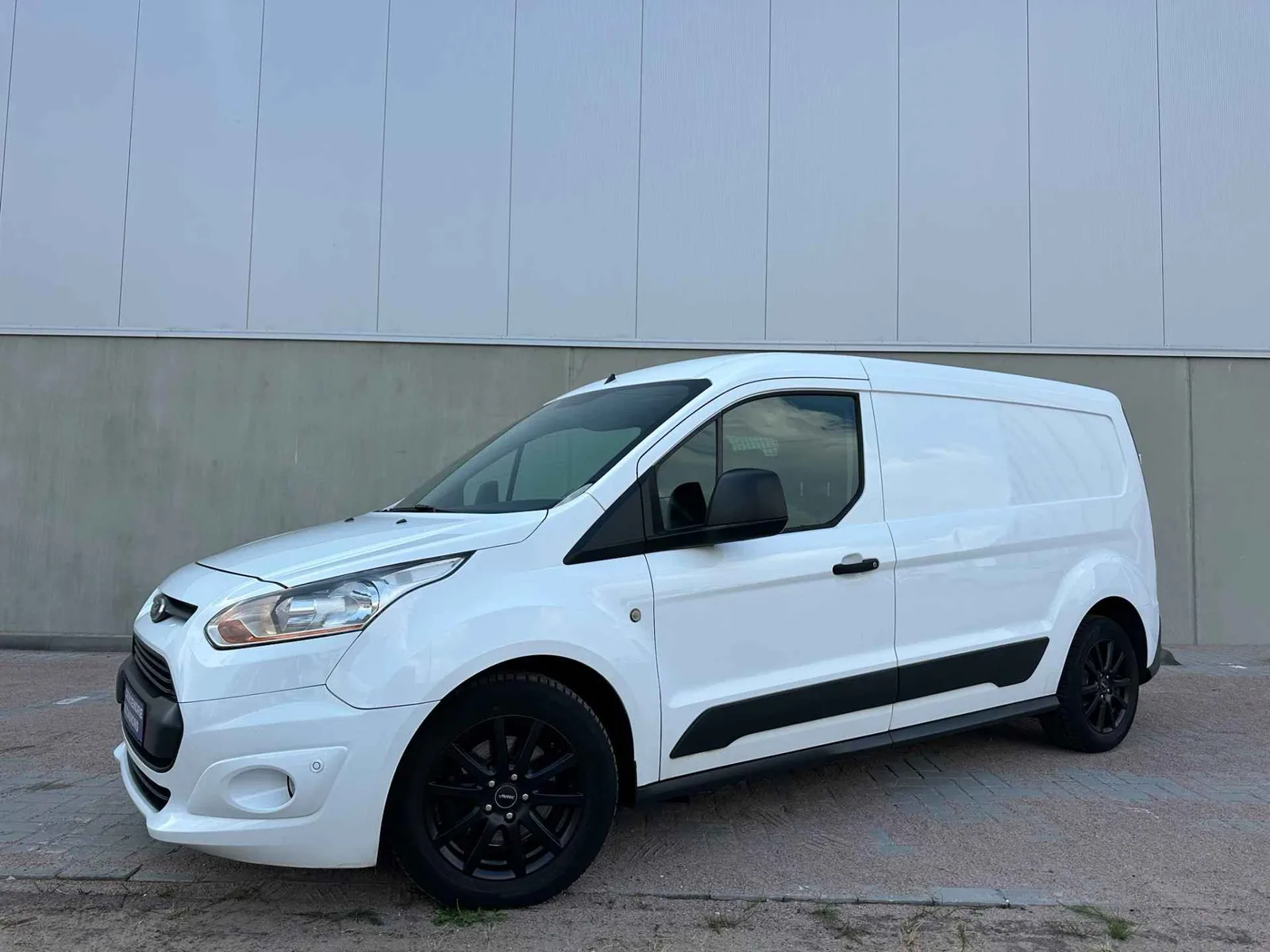 Ford Transit Connect (2015) — foto 1