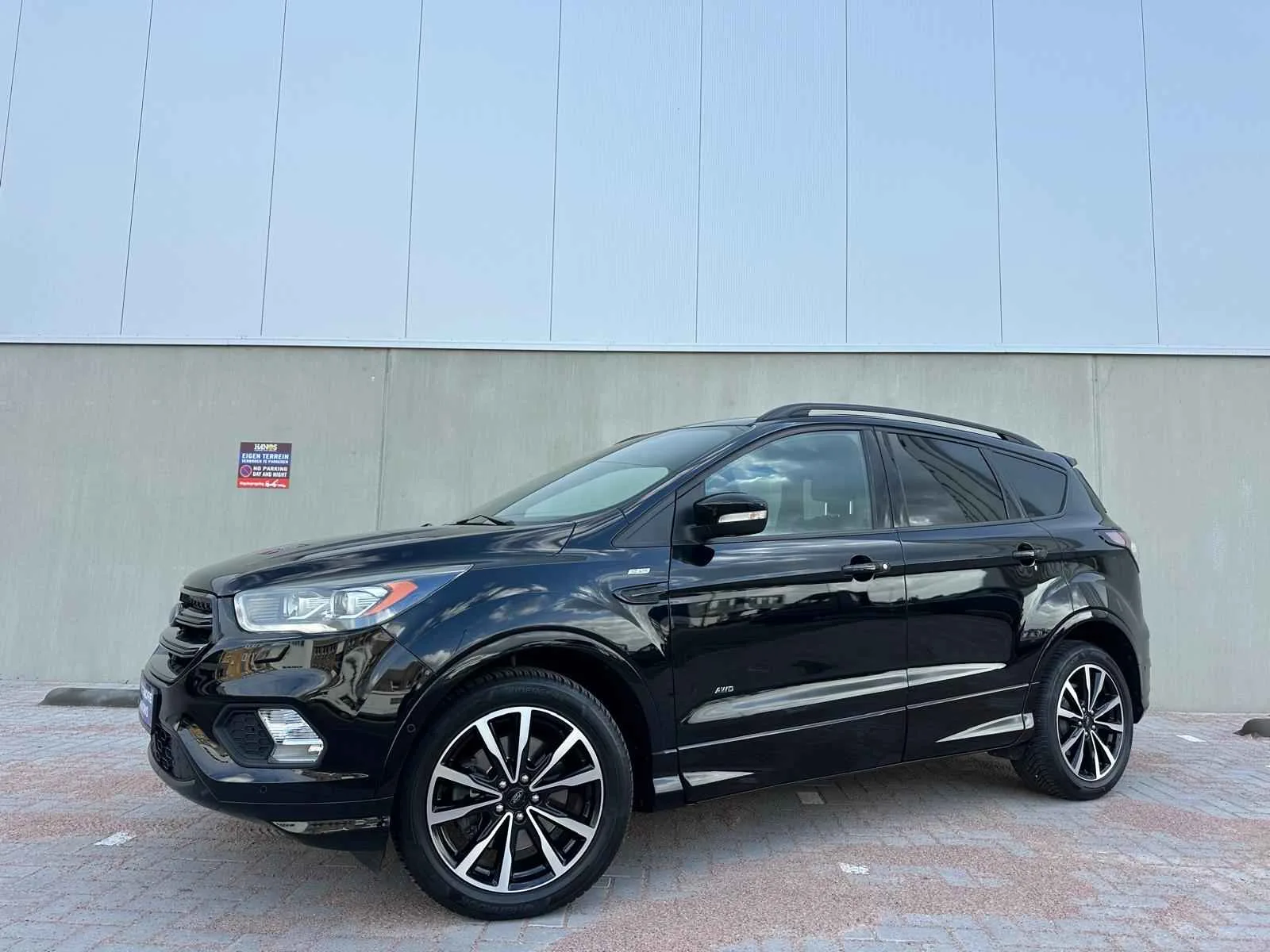 Ford Kuga (2018) — foto 1