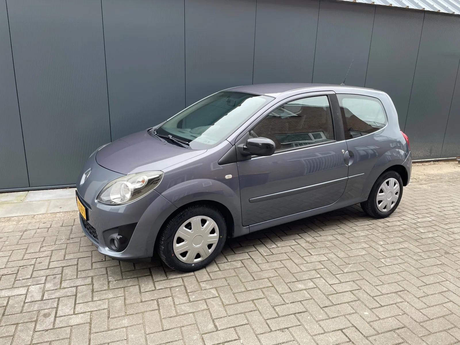 Renault Twingo (2011) — foto 1