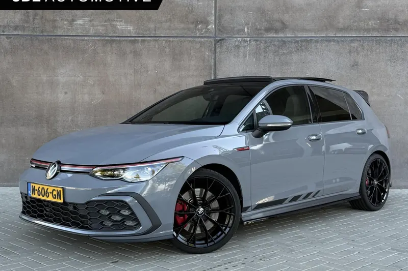 Volkswagen Golf (2020)