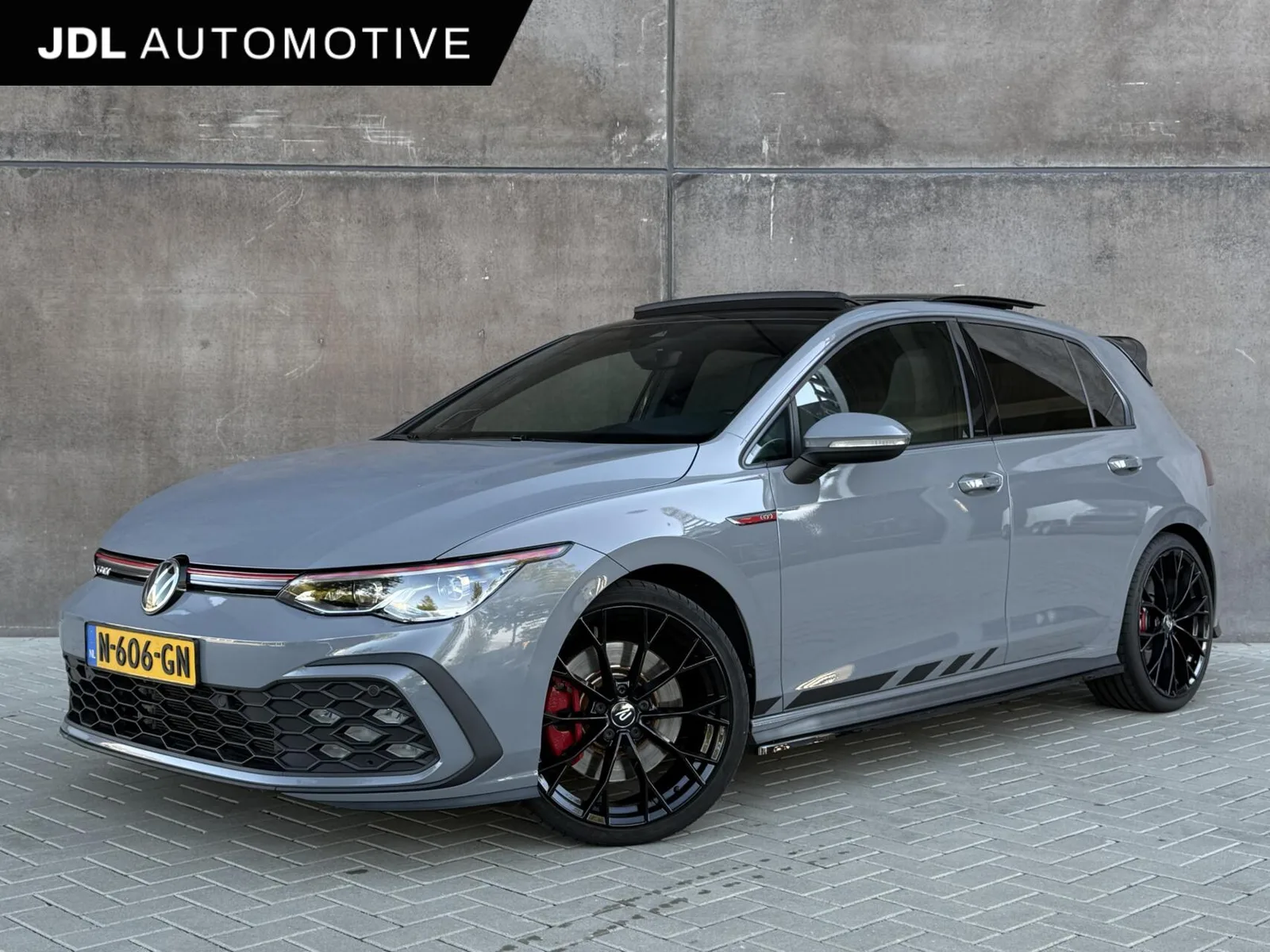 Volkswagen Golf (2020) — foto 1