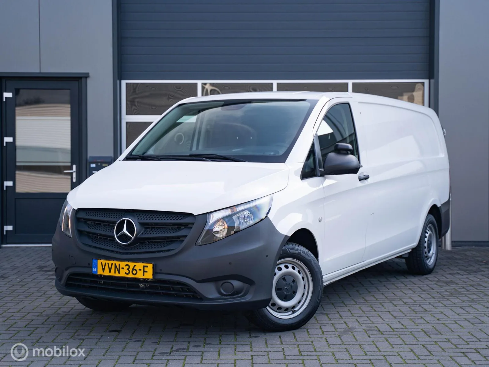 Mercedes-Benz Vito (2023) — foto 1