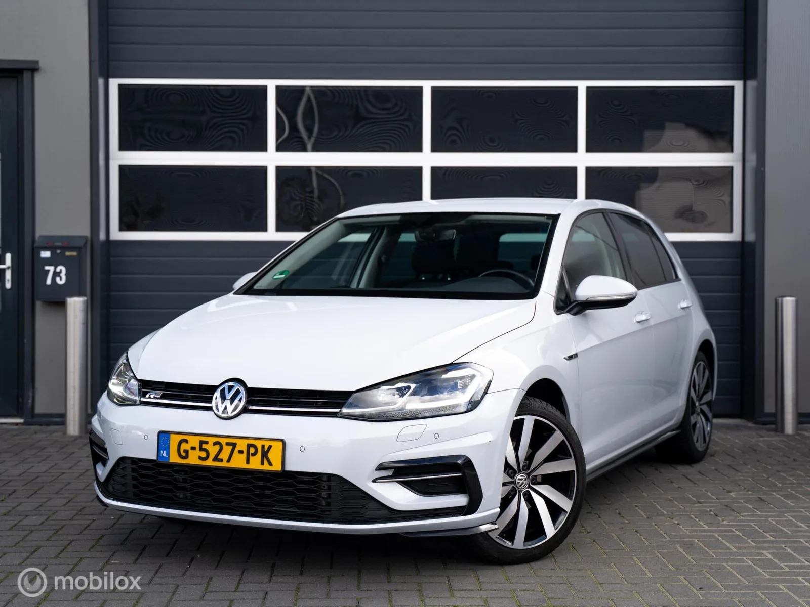 Volkswagen Golf (2018) — foto 1