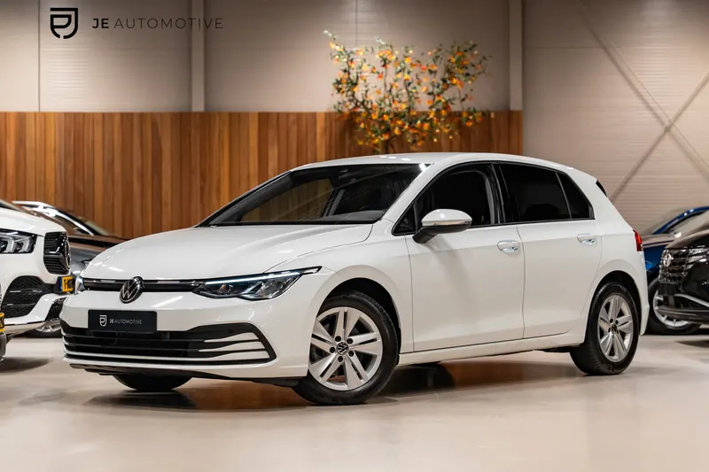 Volkswagen Golf (2021)