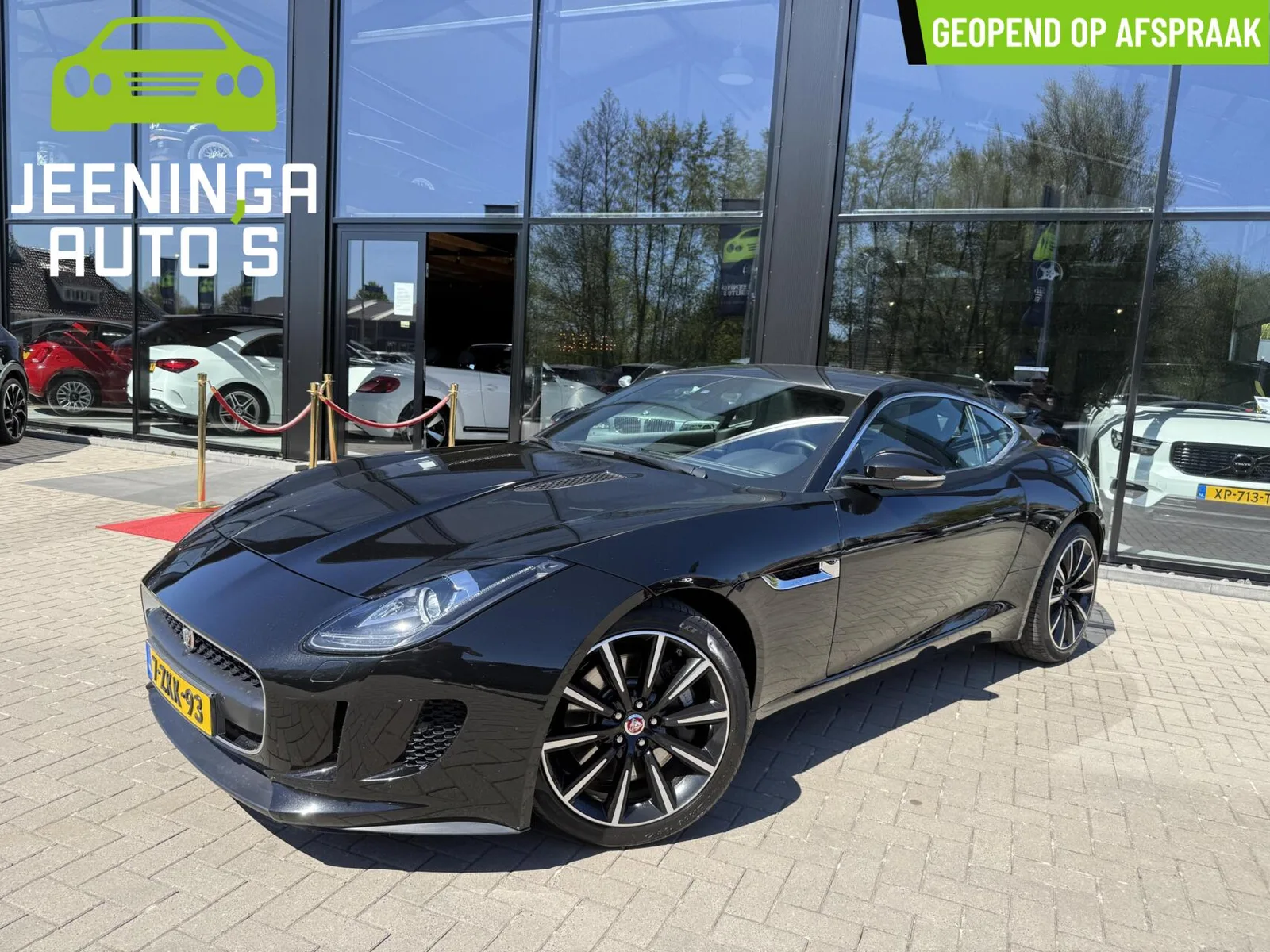 Jaguar F-Type (2015) — foto 1