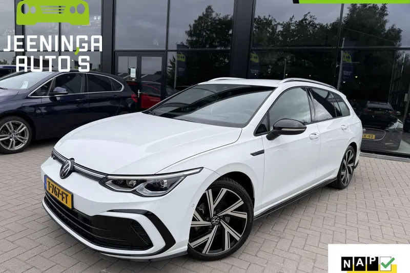 Volkswagen Golf (2023)