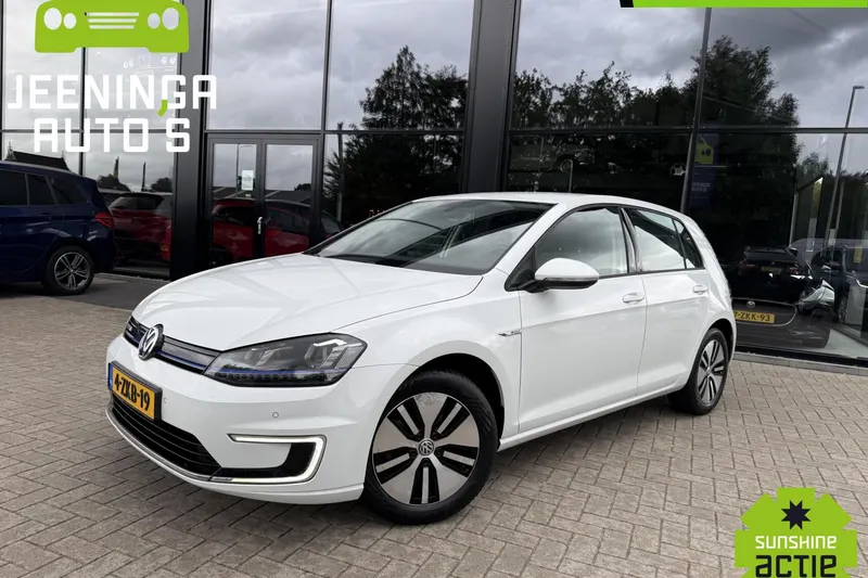 Volkswagen e-Golf (2015)
