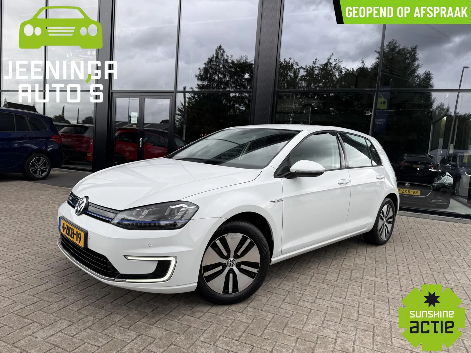 Volkswagen e-Golf (2015) — foto 1