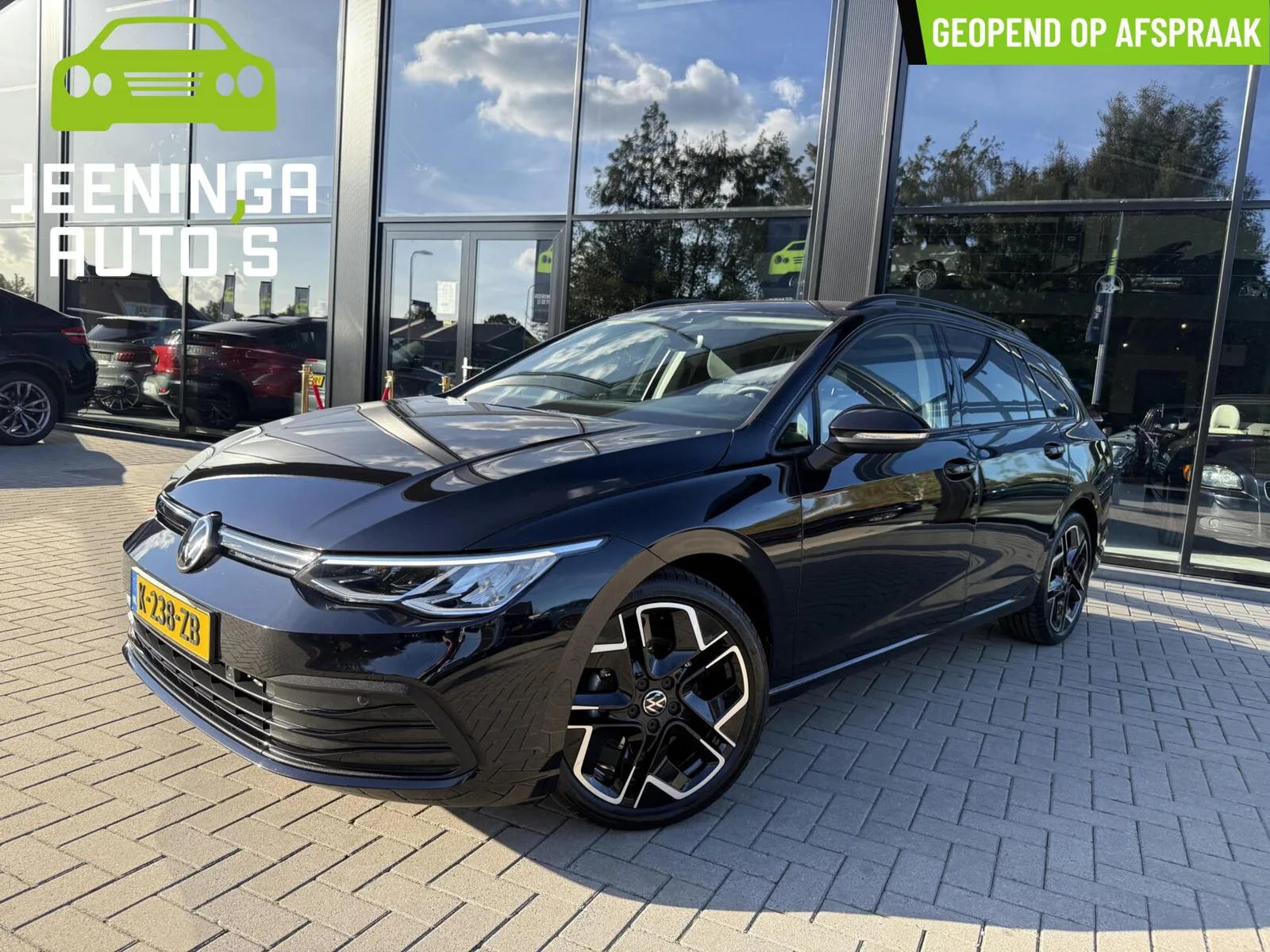 Volkswagen Golf (2021) — foto 1