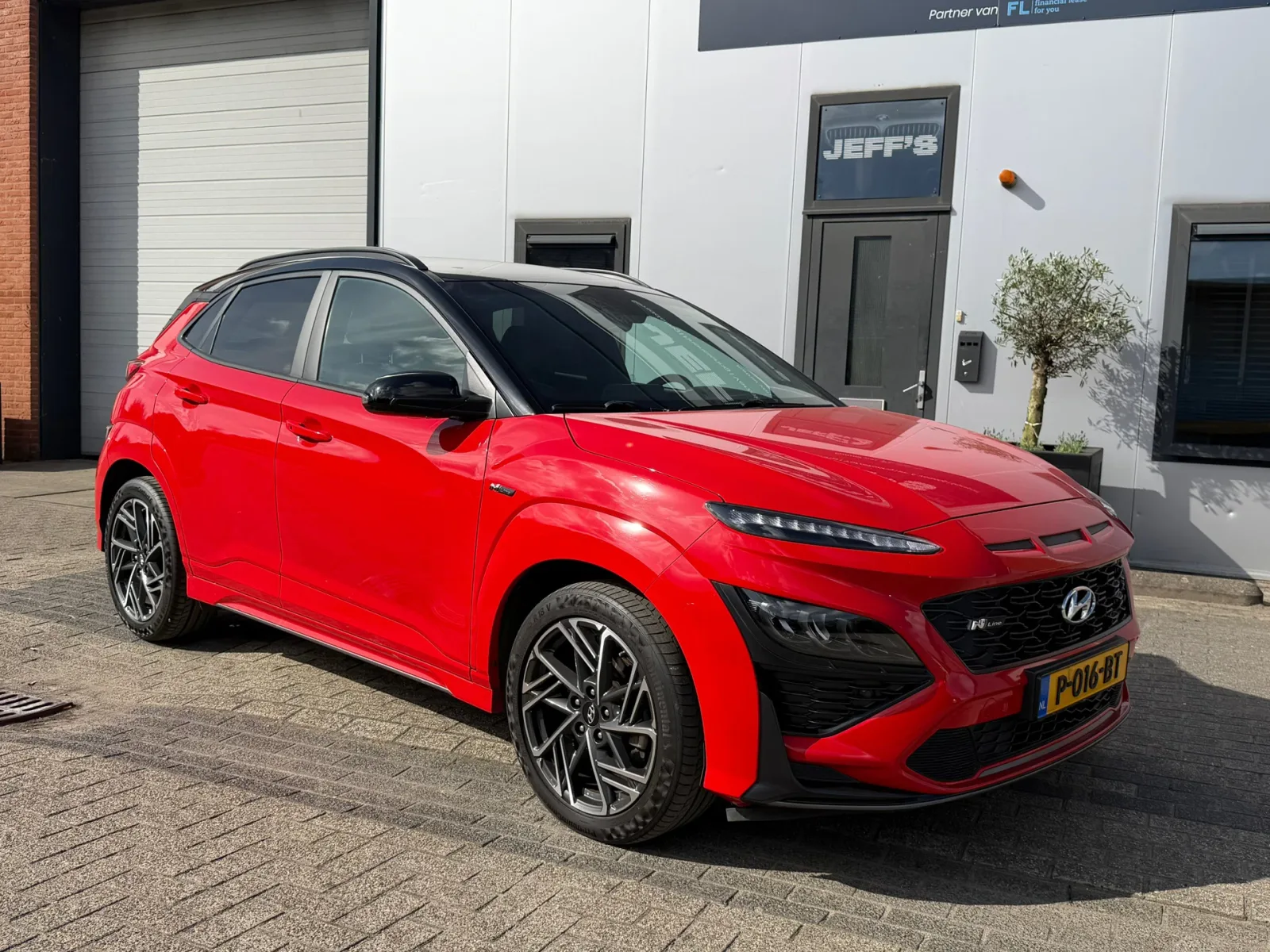 Hyundai Kona (2022) — foto 1