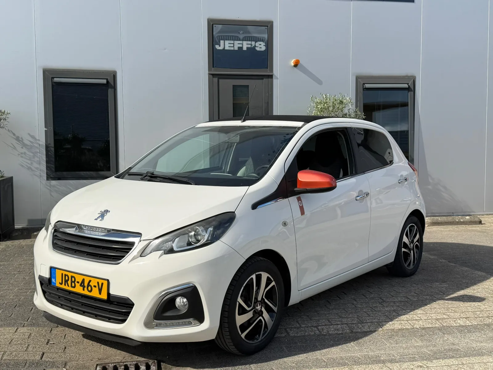 Peugeot 108 (2015) — foto 1