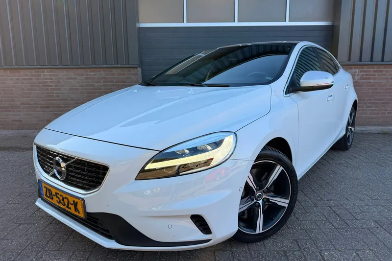 Volvo V40 (2019)